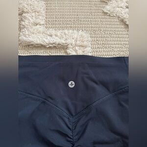 HALARA Sculpting Leggings / Butt lift leggings / tummy control